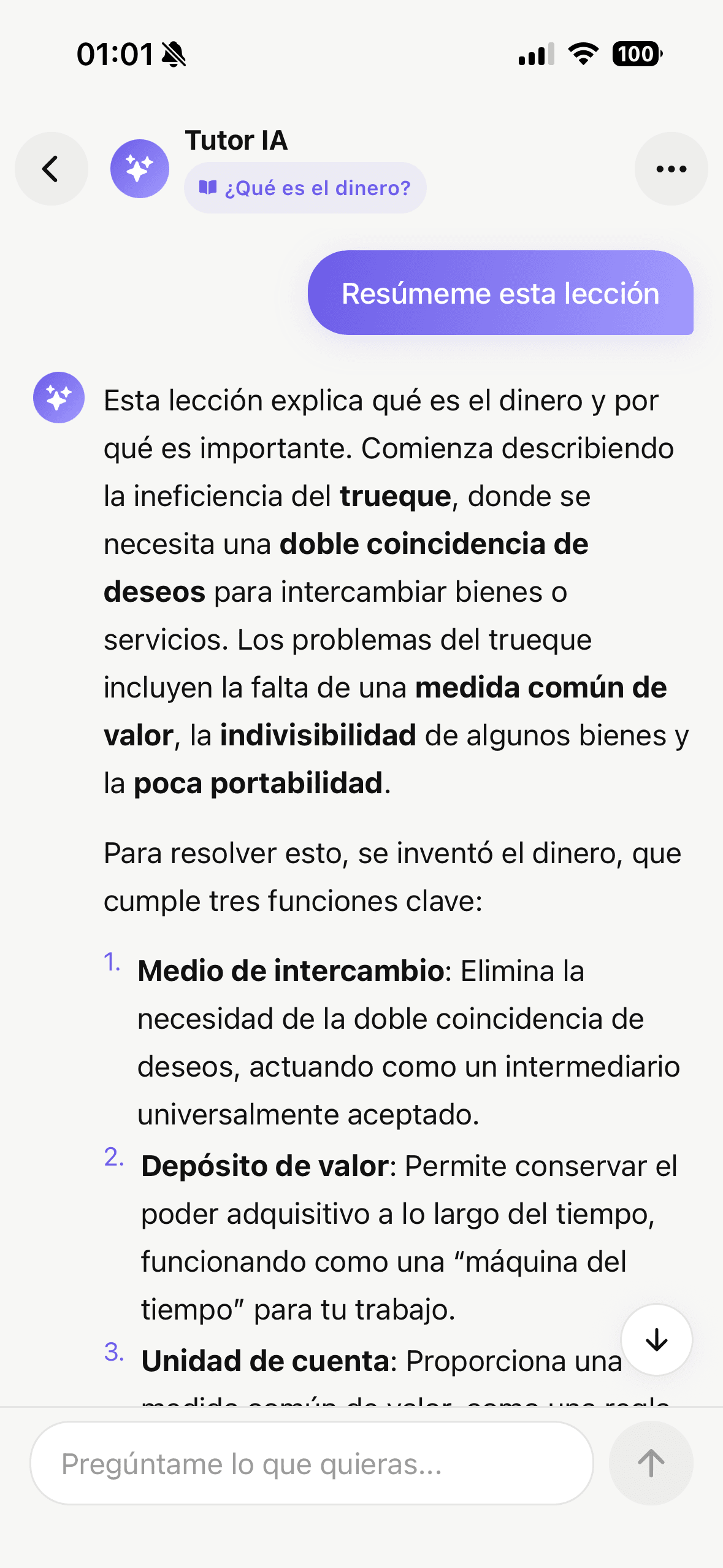 Pantalla de chat con una conversación del Tutor IA